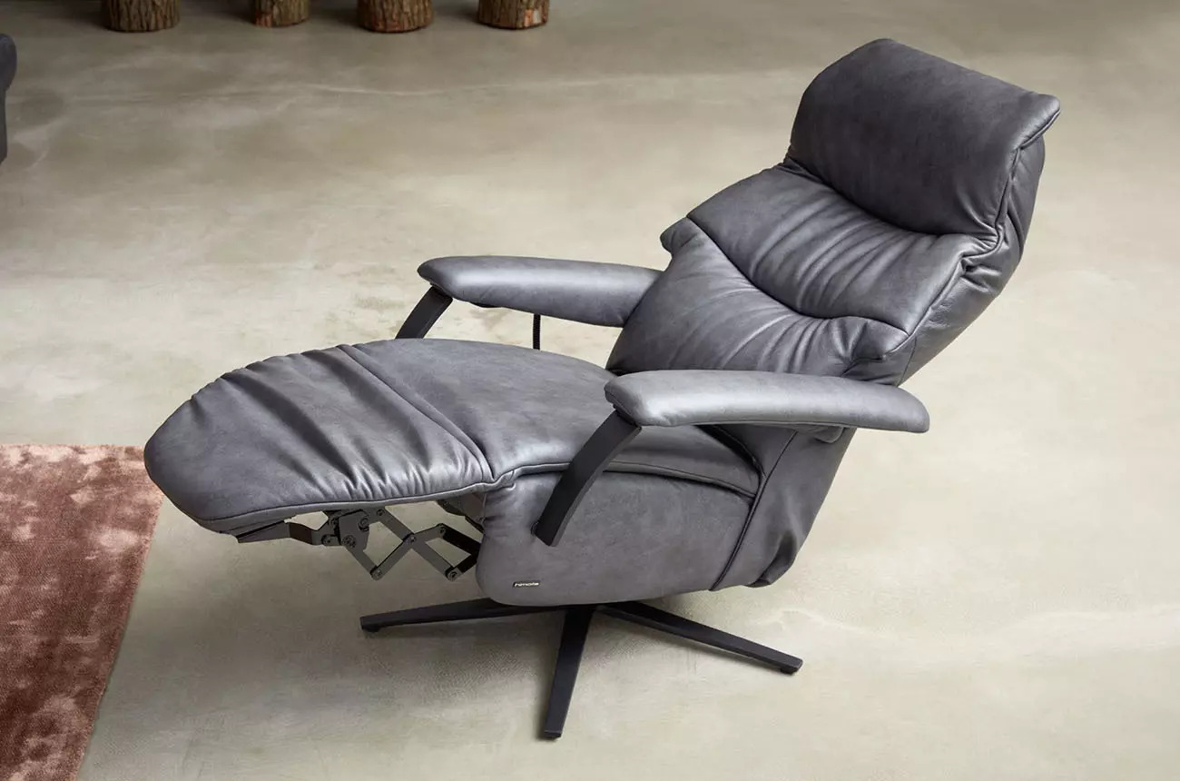 7050 Funktionssessel mit Luftmassage
