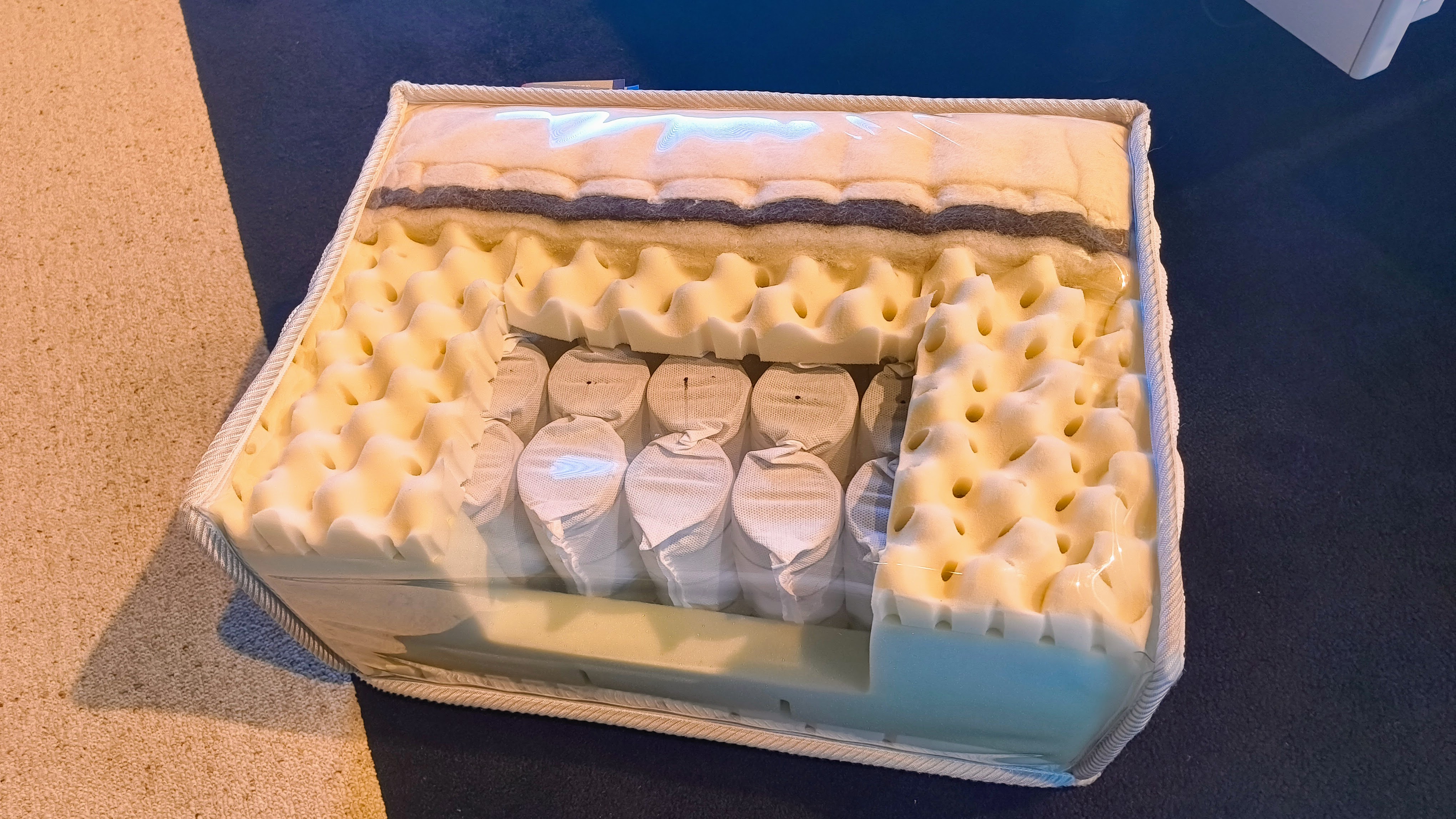 elefant, box, eierkartons, verpackung, schaum
