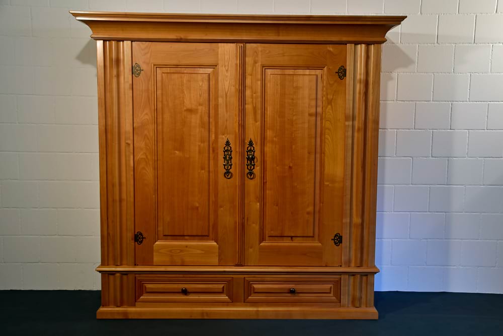 Massivholzschrank Casera Kirschbaum 201x191x72 cm