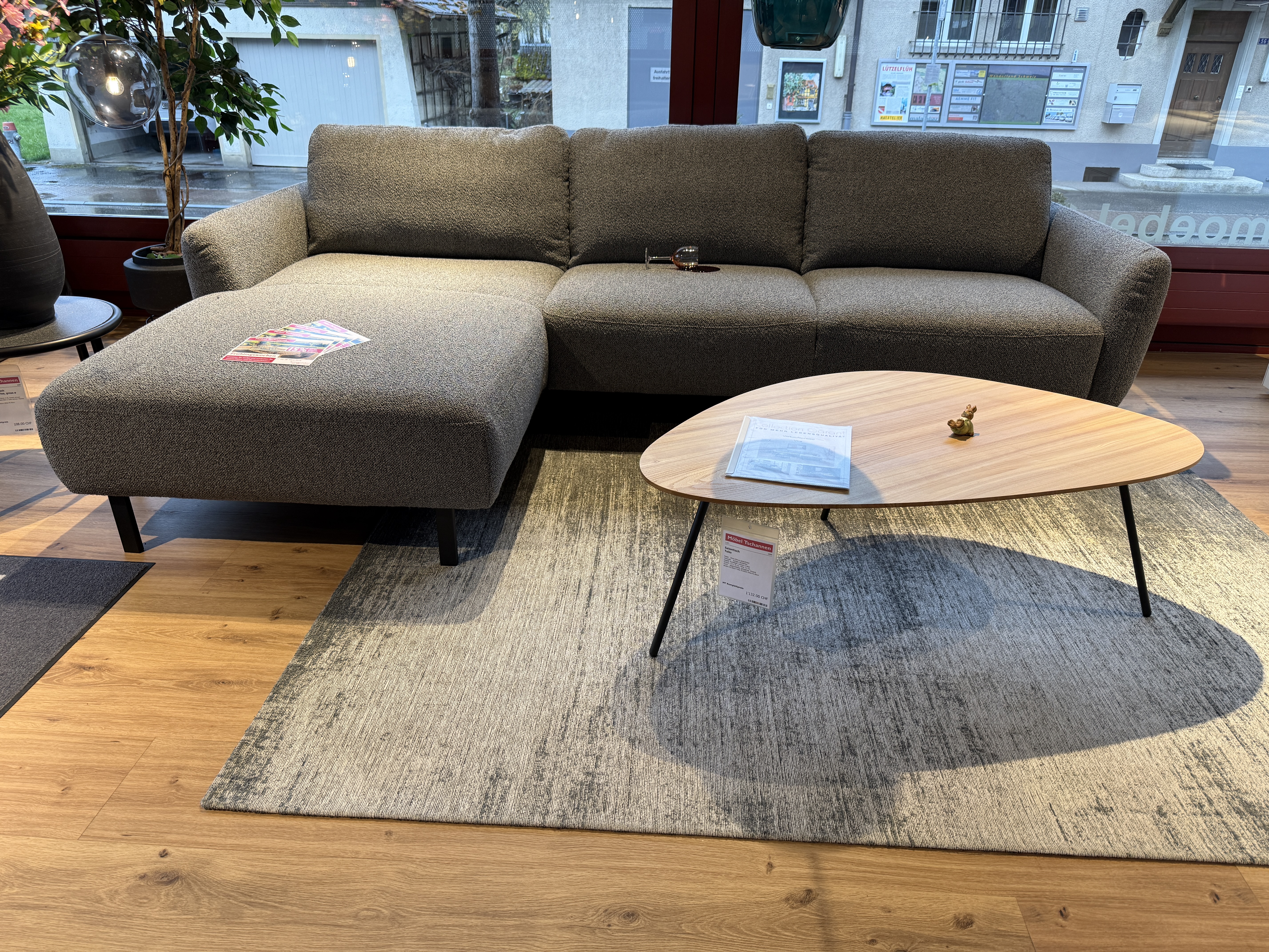 MT Eckpolstergruppe Vira